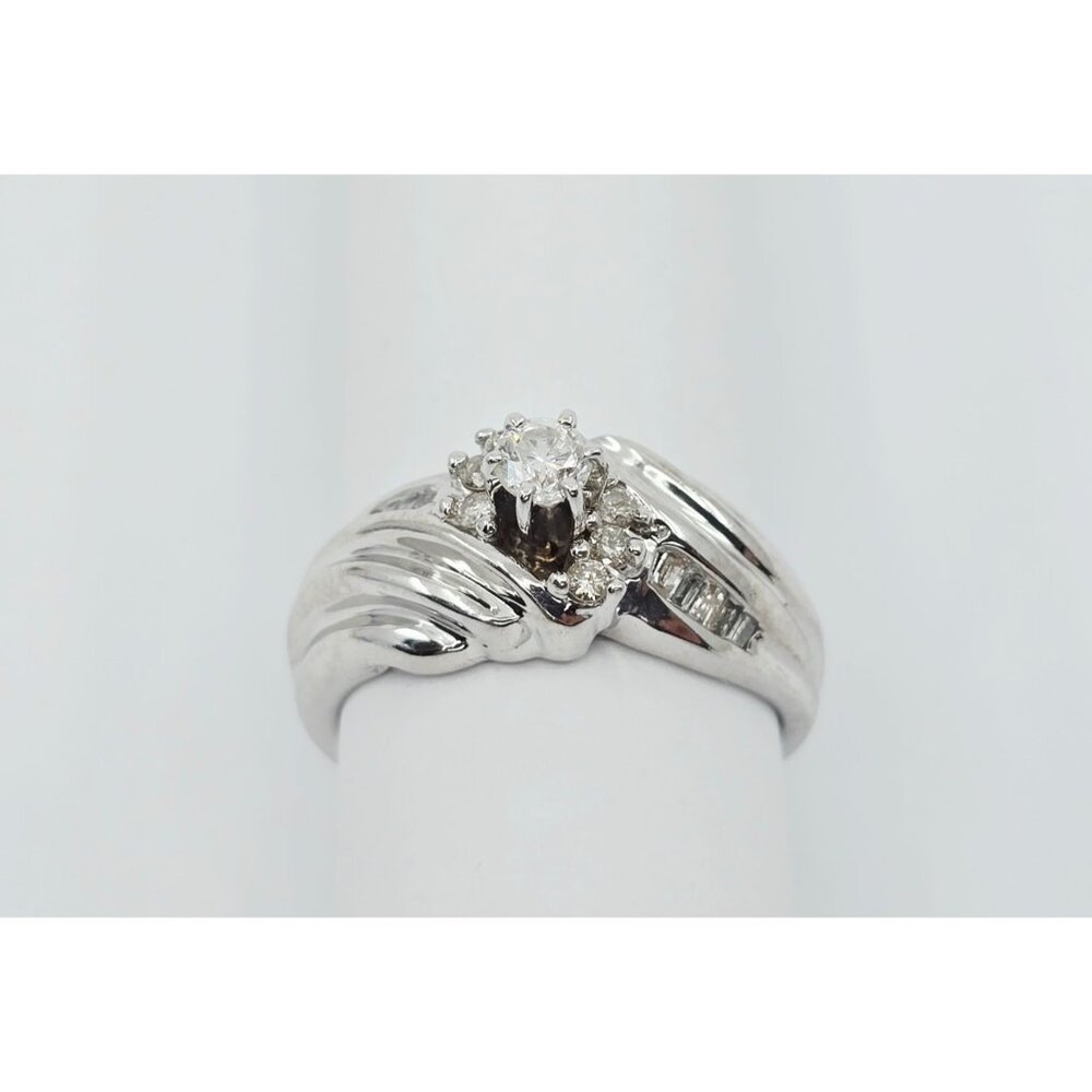 Unique 14K Solid White Gold Designer Round & Baguette Diamond Ring - Size 7.25